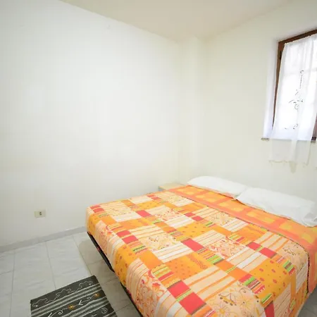 Domenica Apartment